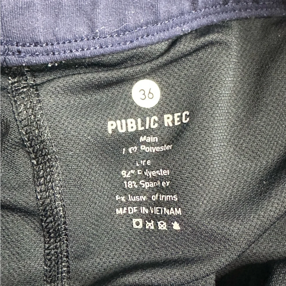 Public Rec Flex Shorts 36 navy blue pockets lined athletic workout Athleisure